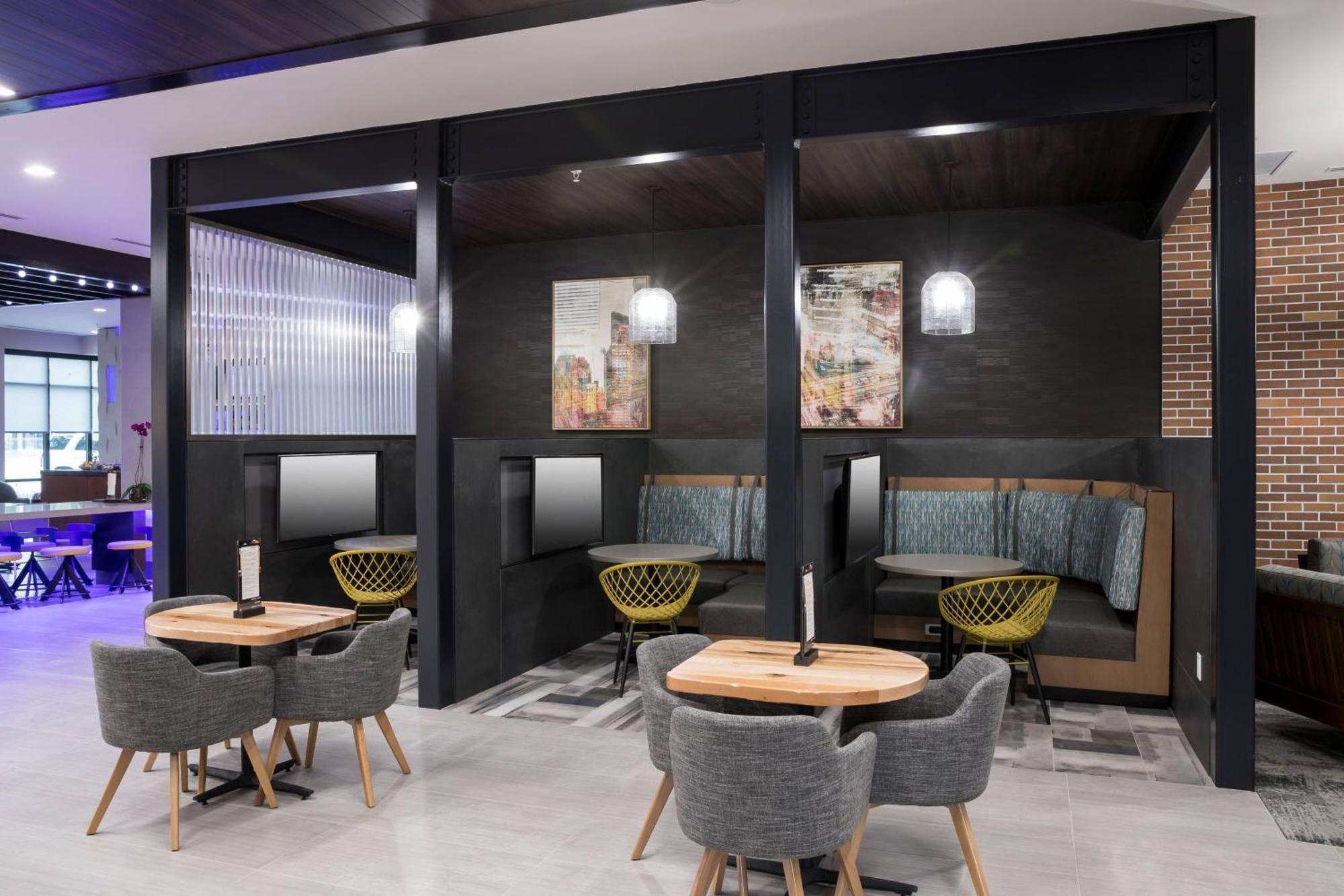 Courtyard By Marriott Houston Heights/I-10 Hotel Kültér fotó